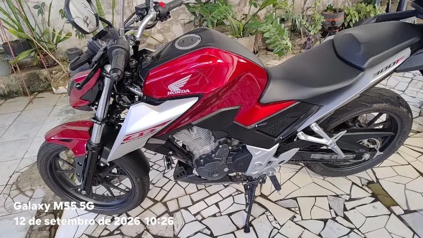 CB 300 - Foto 2