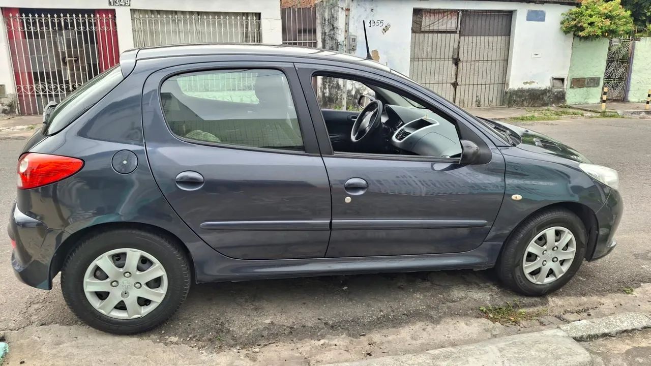 Peugeot 207 XR 1.4 FLEX 8V 3P 2012