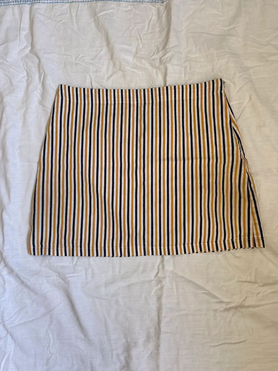Mini saia vintage Forever 21