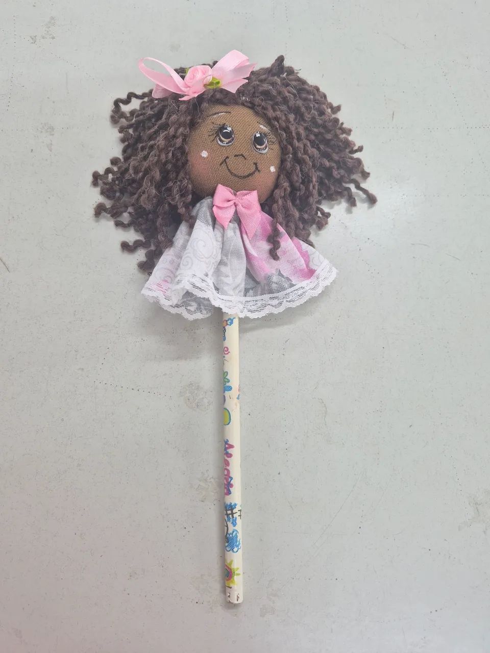 Ponteira para lápis ou caneta de Mini boneca de pano - Foto 4
