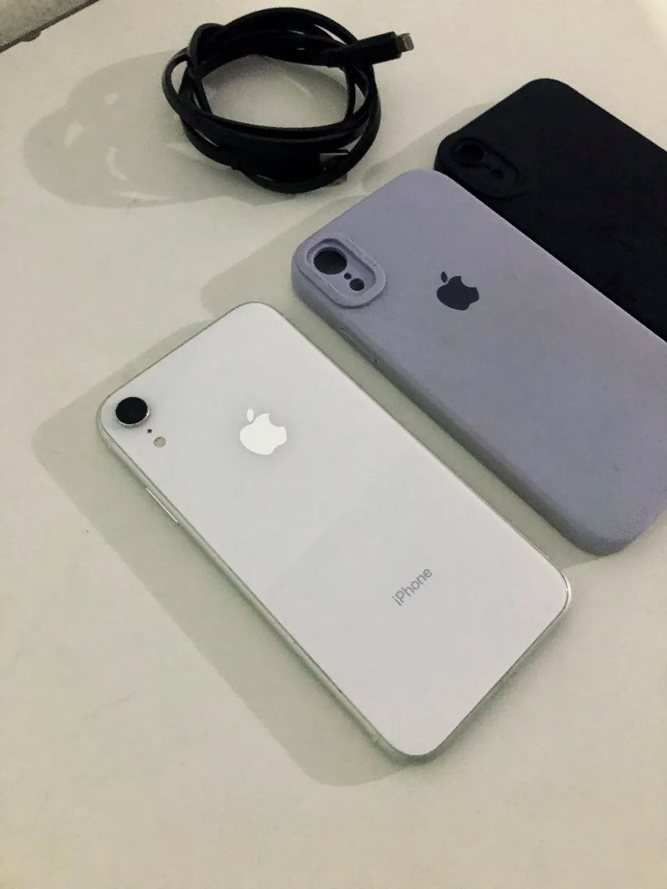 iPhone XR branco 128gb
