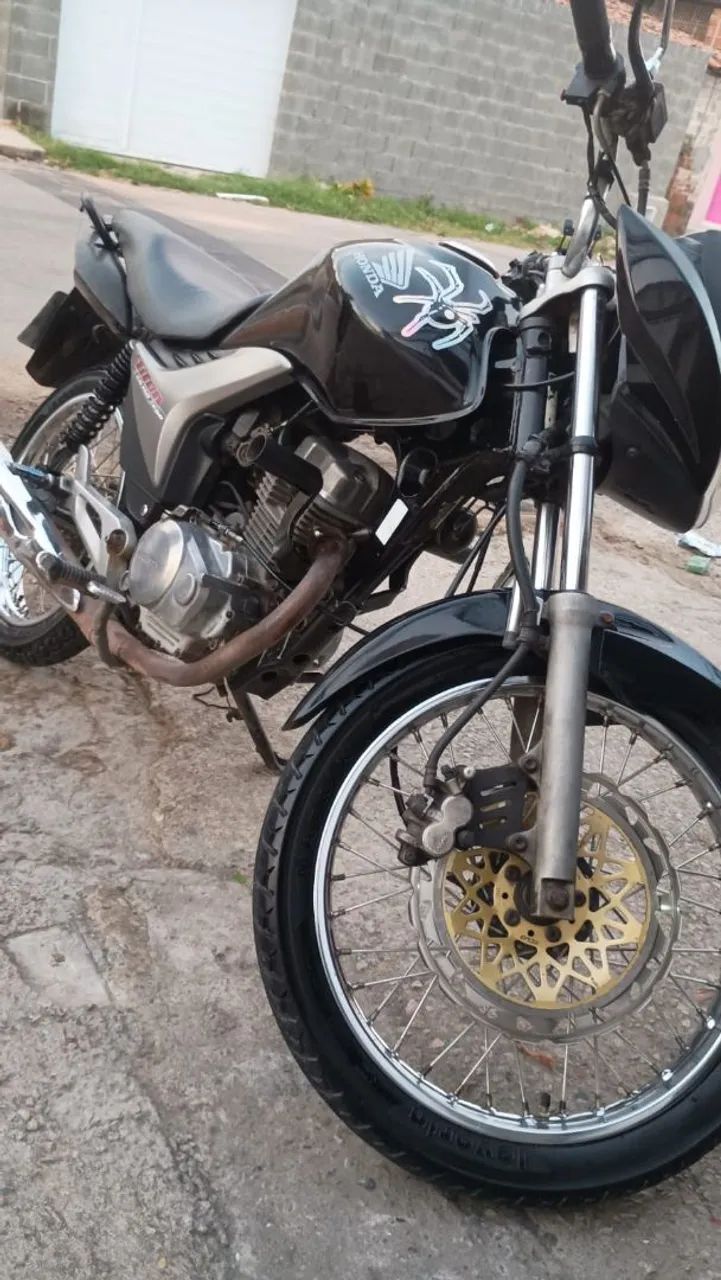 Titan 150