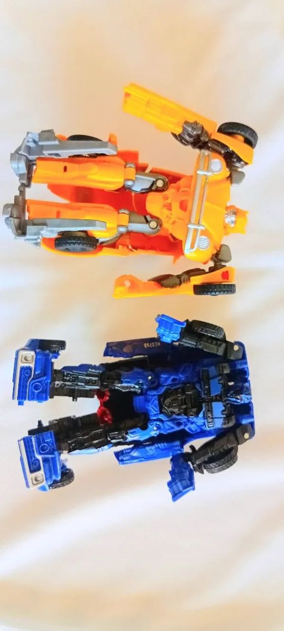 Transformers Autobot Versus Decepticon  - Foto 2