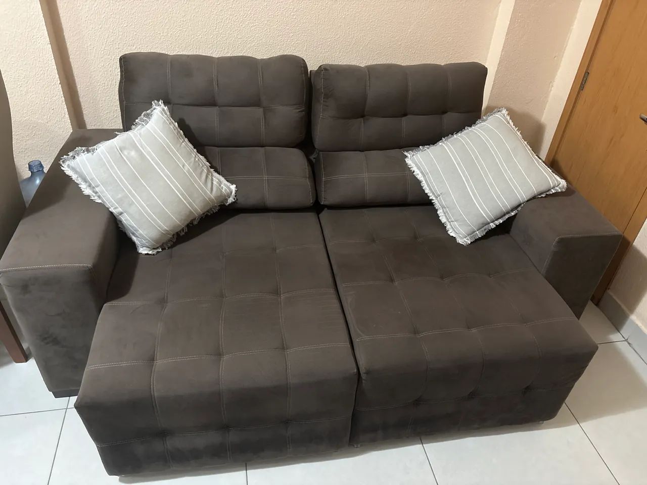 Sofá três lugares retráteis  - Foto 2