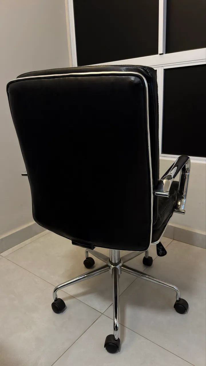 CADEIRA DE ESCRITÓRIO TIPO DIRETOR - Foto 4