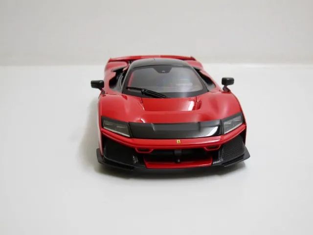 Ferrari F80 Bburago 1/18 (nova Na Caixa)