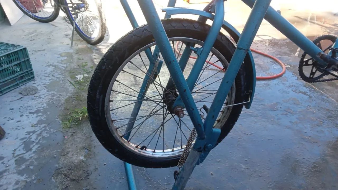 Bicicleta de carga com contra pedal em ótimo estado  - Foto 2