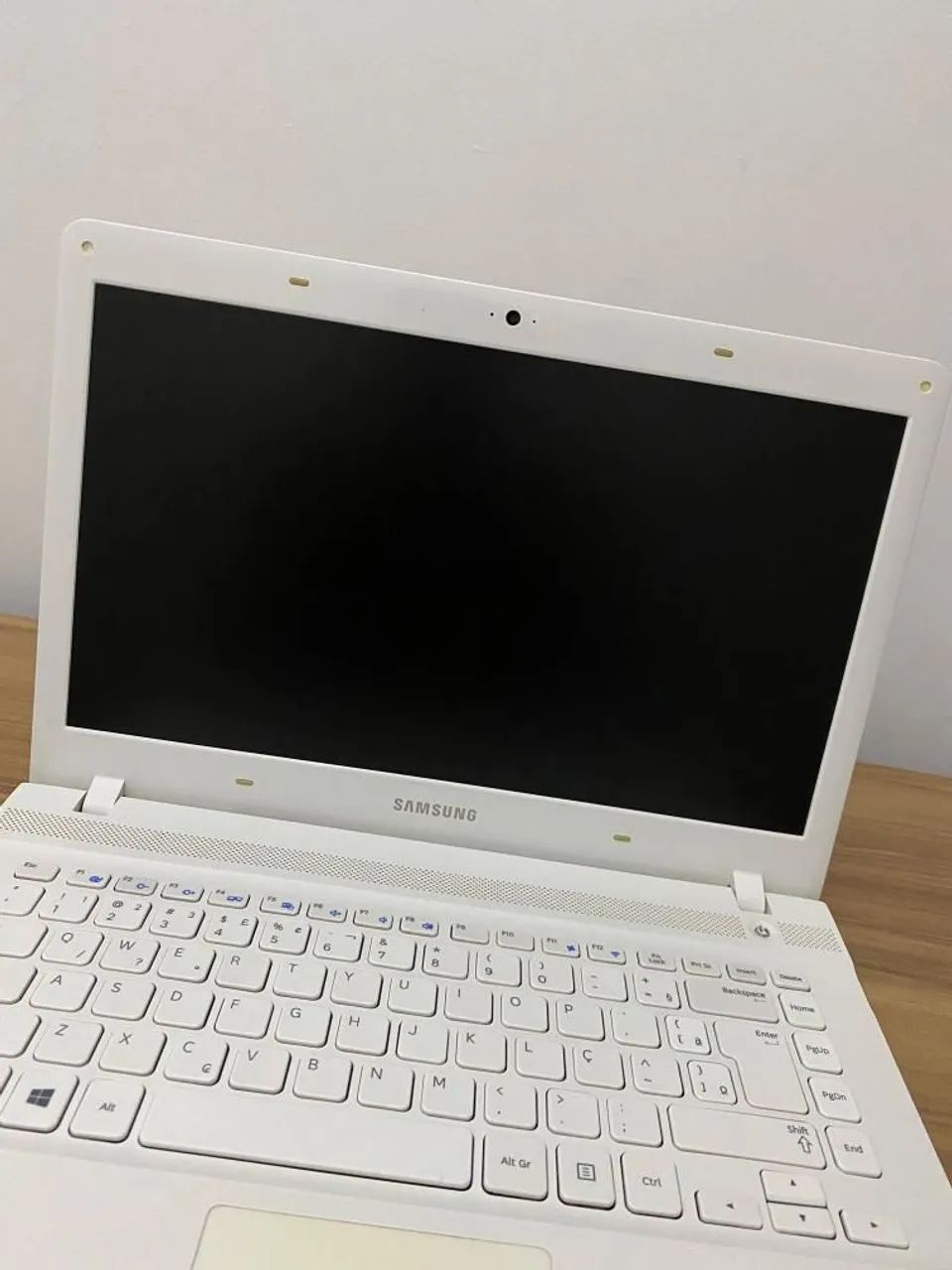 NOTEBOOK SAMSUNG - i3 | 8GB RAM | SSD 224GB