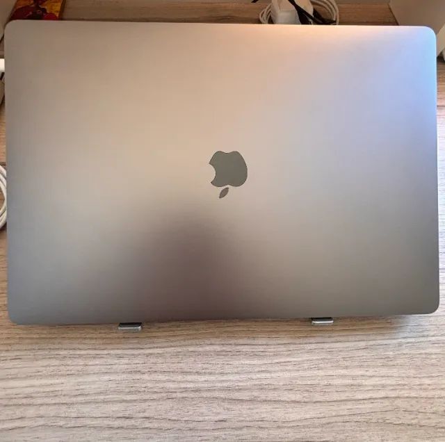 MacBook Pro 15.4" 2019 i7 - Foto 3