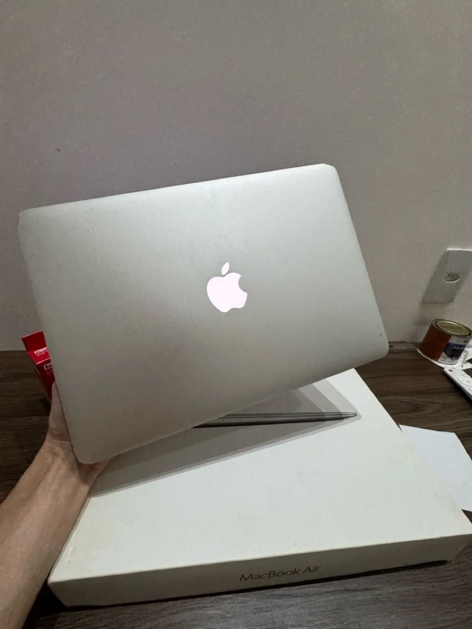 MACBOOK AIR 2017 i5 8 RAM 256 SSD