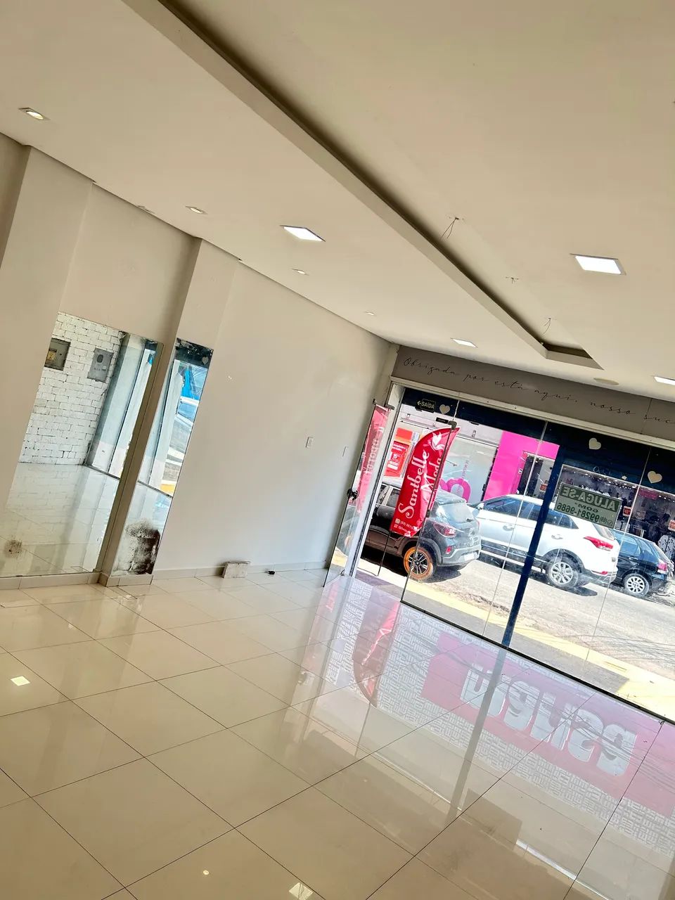 Sala ideal para loja de confecção , ótica , escritório de empréstimos .etc. - Foto 2