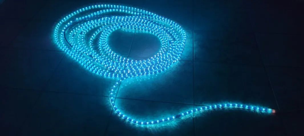 Cordão de luz para iluminação. - Foto 2