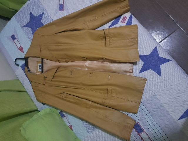 jaqueta de couro tipo blazer