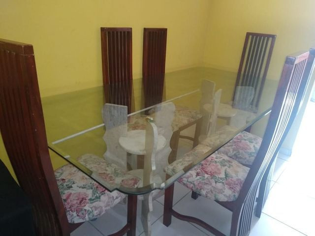 Mesa de vidro , com a base de mármore . - Foto 3
