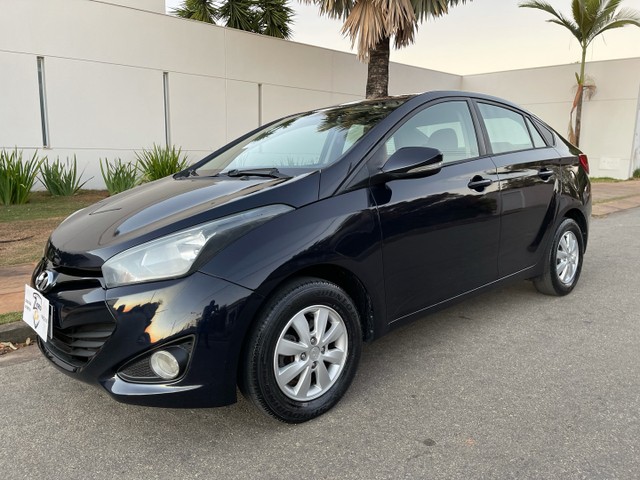 VENDO HB20S SEDAN 1.6 COMPLETO 2013/2014