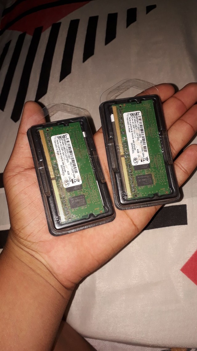 Memórias Ram 2x4 Kingston DDR4.