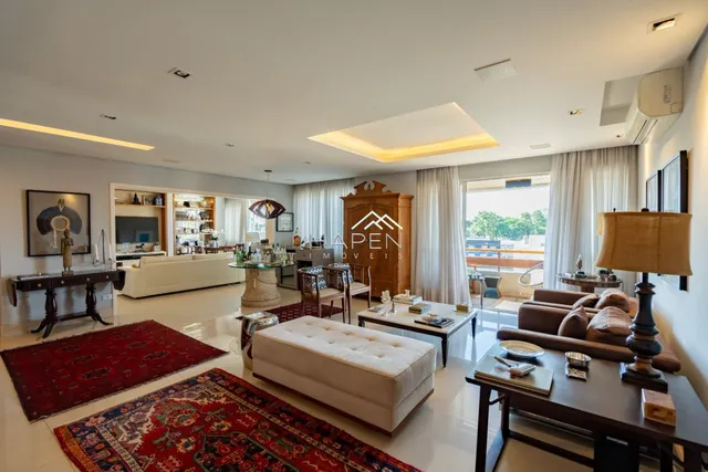Apartamento à Venda no Batel em Curitiba