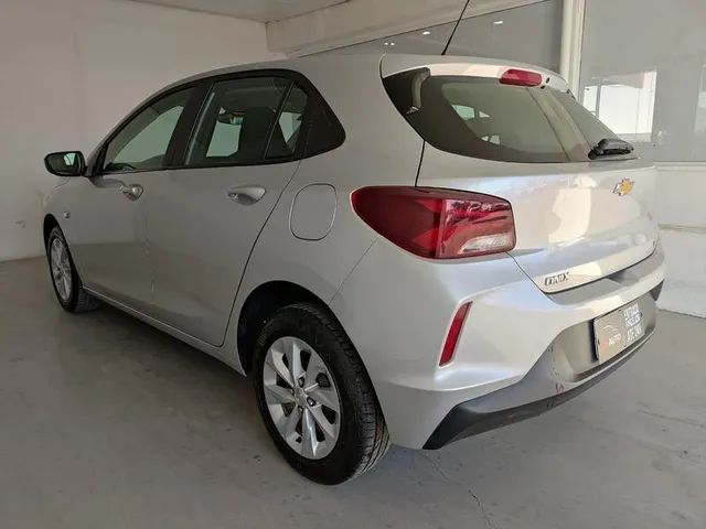 CHEVROLET ONIX HATCH LT 1.0 12V FLEX 5P MEC. 2021 - Foto 4