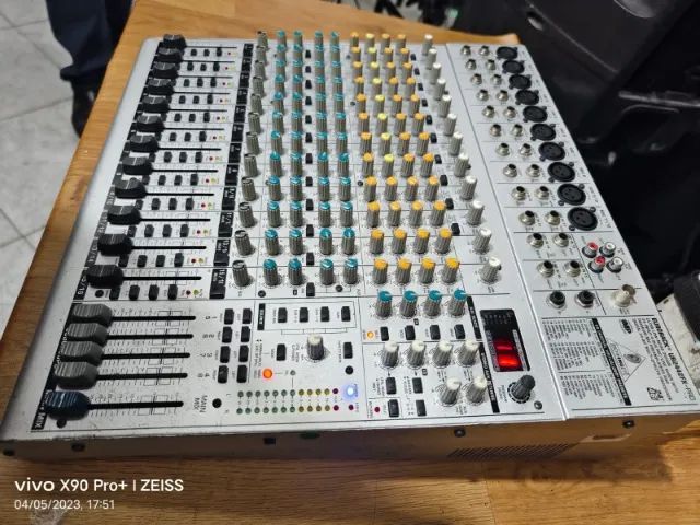 Mesa De Som Behringer Eurorack Ub2442fx-pro Funcionando 100% - Foto 3