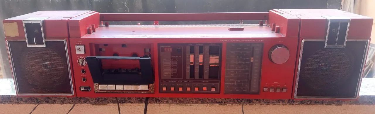 Antigo rádio Portátil sanyo boombox tape deck anos 70/80.  