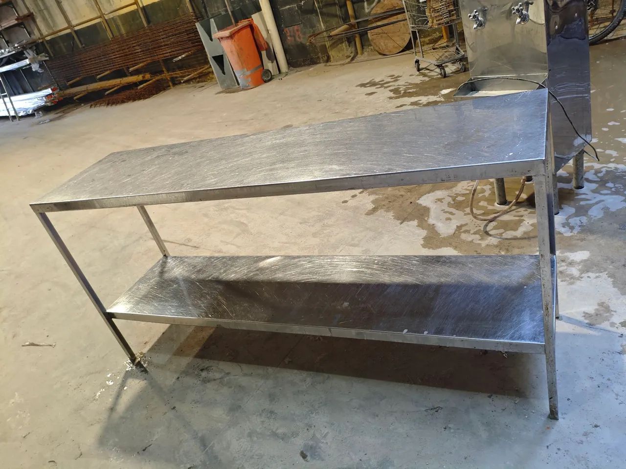 Bebedouro , mesa de inox , separador de público , Puf - Foto 4