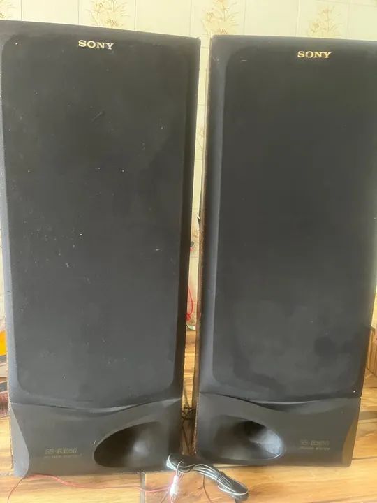 Par de caixas de som Sony