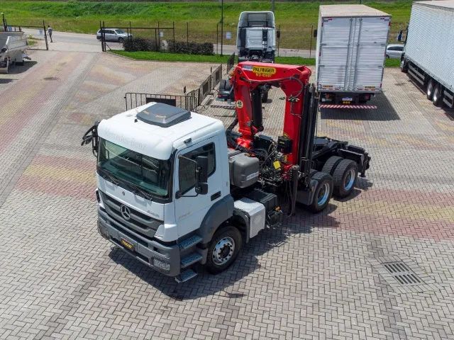 Mercedes-Benz Axor 3344 - 6x4 - 2019 - Munck 45 Palfinger - Foto 3