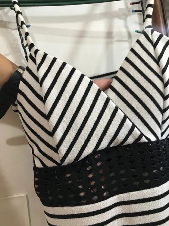 Vestido listrado preto e branco - Foto 3