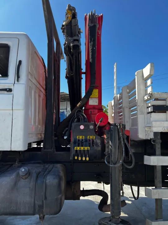 MERCEDES BENZ ATRON 1718, MUNK COM CABINE SUPLEMENTAR - Foto 4