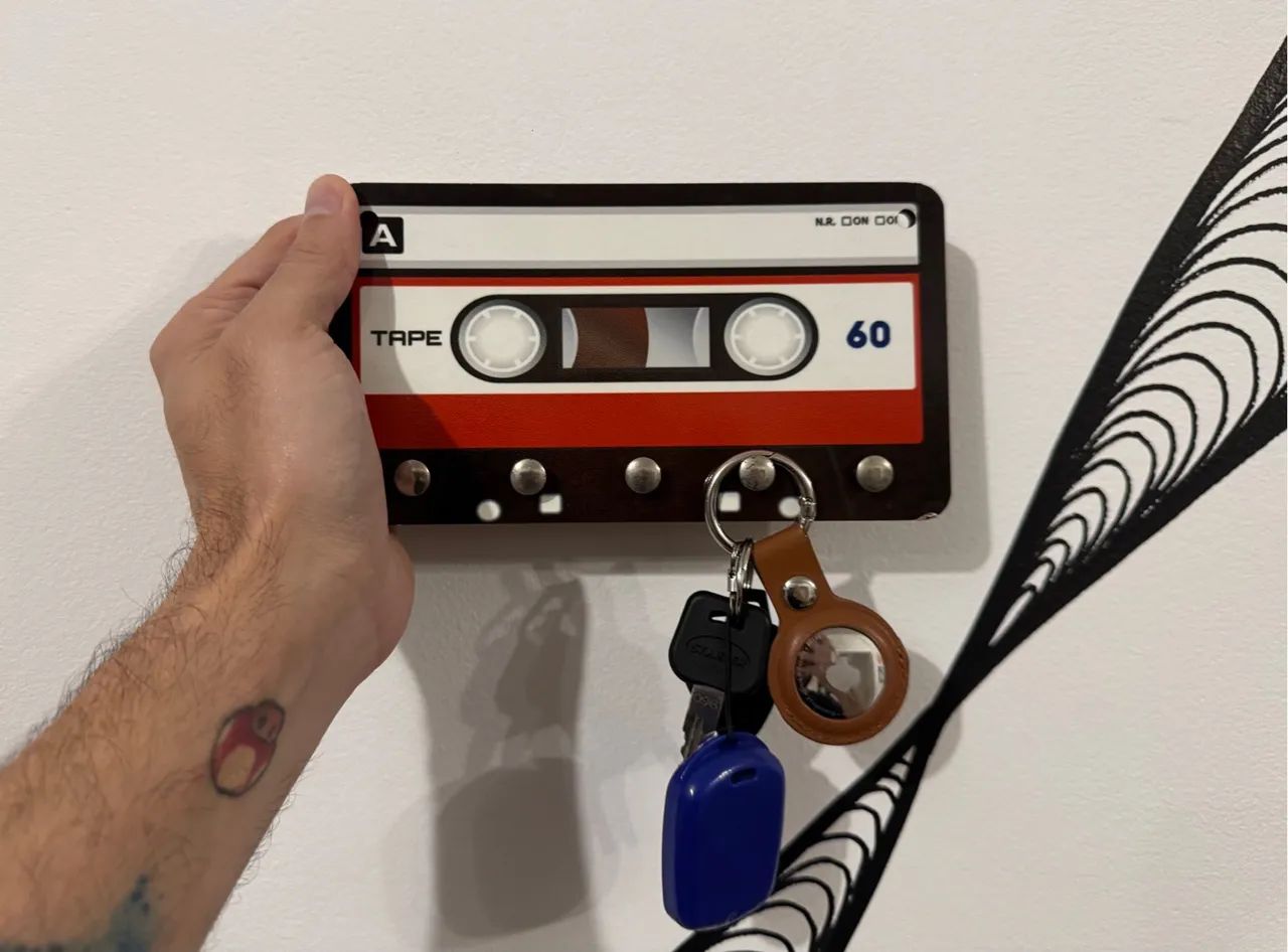 Porta Chaves Decorativo Fita K7 para Parede