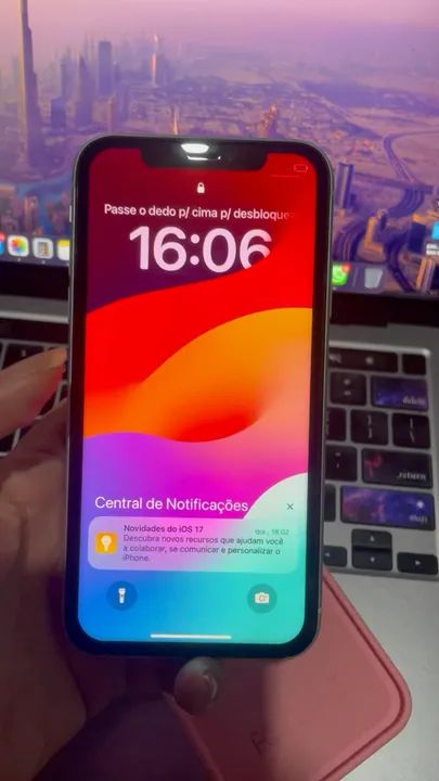 iPhone XR 64Gb Branco- semi novo - Foto 2