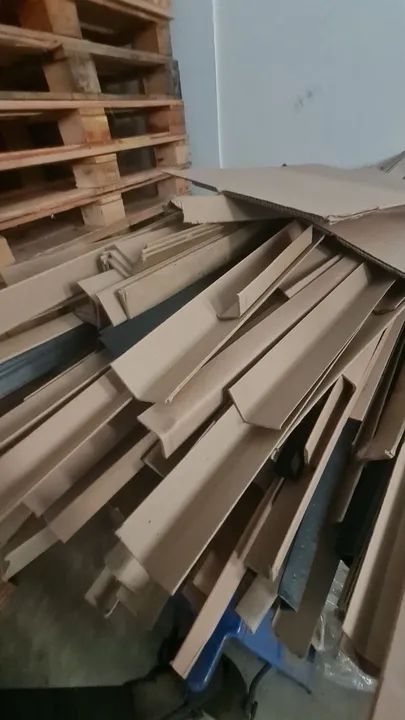 Cantoneiras de papelão