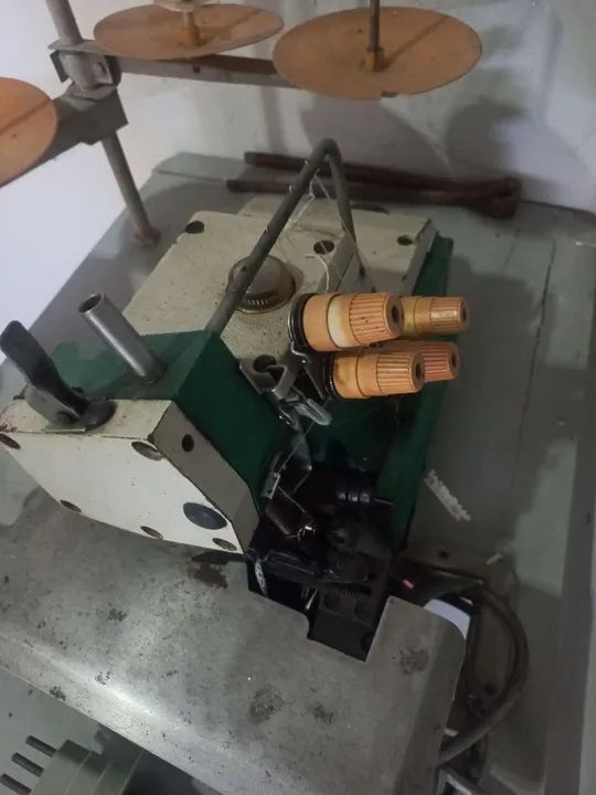 Máquina de Costura semi Industrial - Foto 2