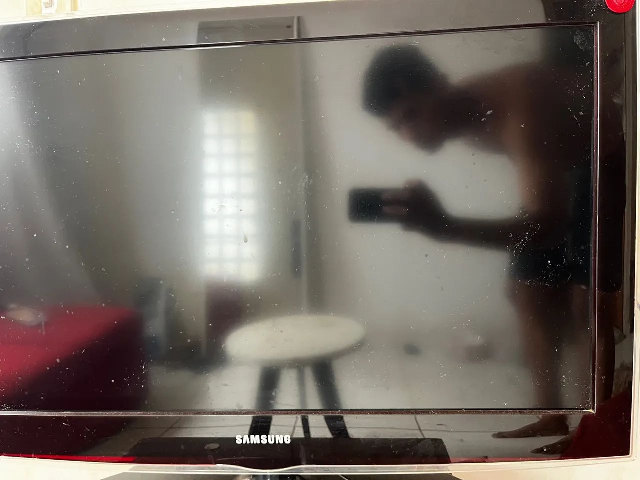 TV semi nova com aparelho pra deixar smart  - Foto 3