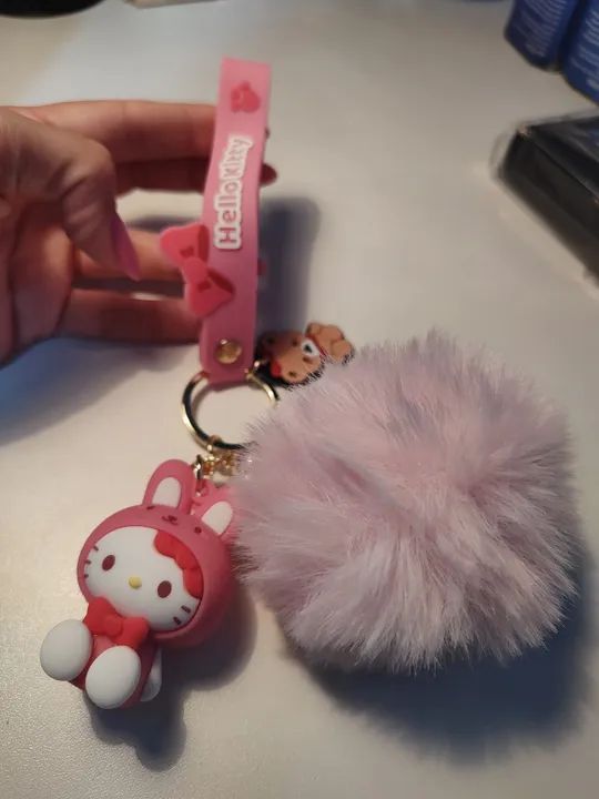 Chaveiro Pingente Hello Kitty Kuromi Pelúcia - Foto 2
