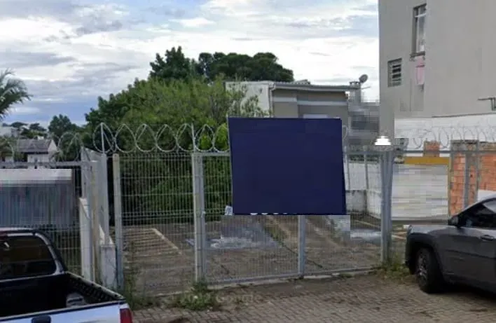 Terreno com 429m² na Protásio Alves