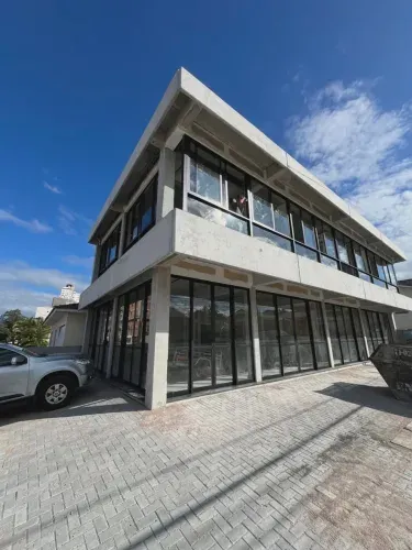 Aluguel de sala para comércio, possui 80 m2, em Passa Vinte - Palhoça - SC
