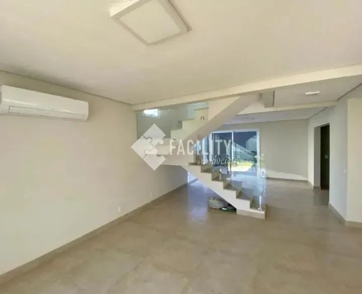 Casa a venda na Hípica