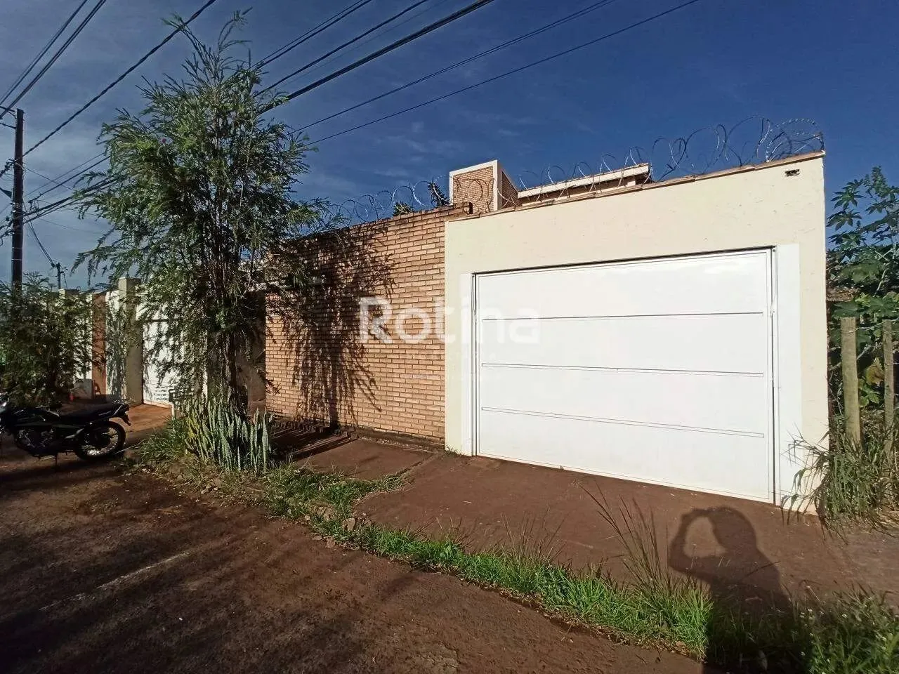 Casa para alugar, 2 quartos, Jardim Karaíba - Uberlândia/MG - Rotina Imobiliária