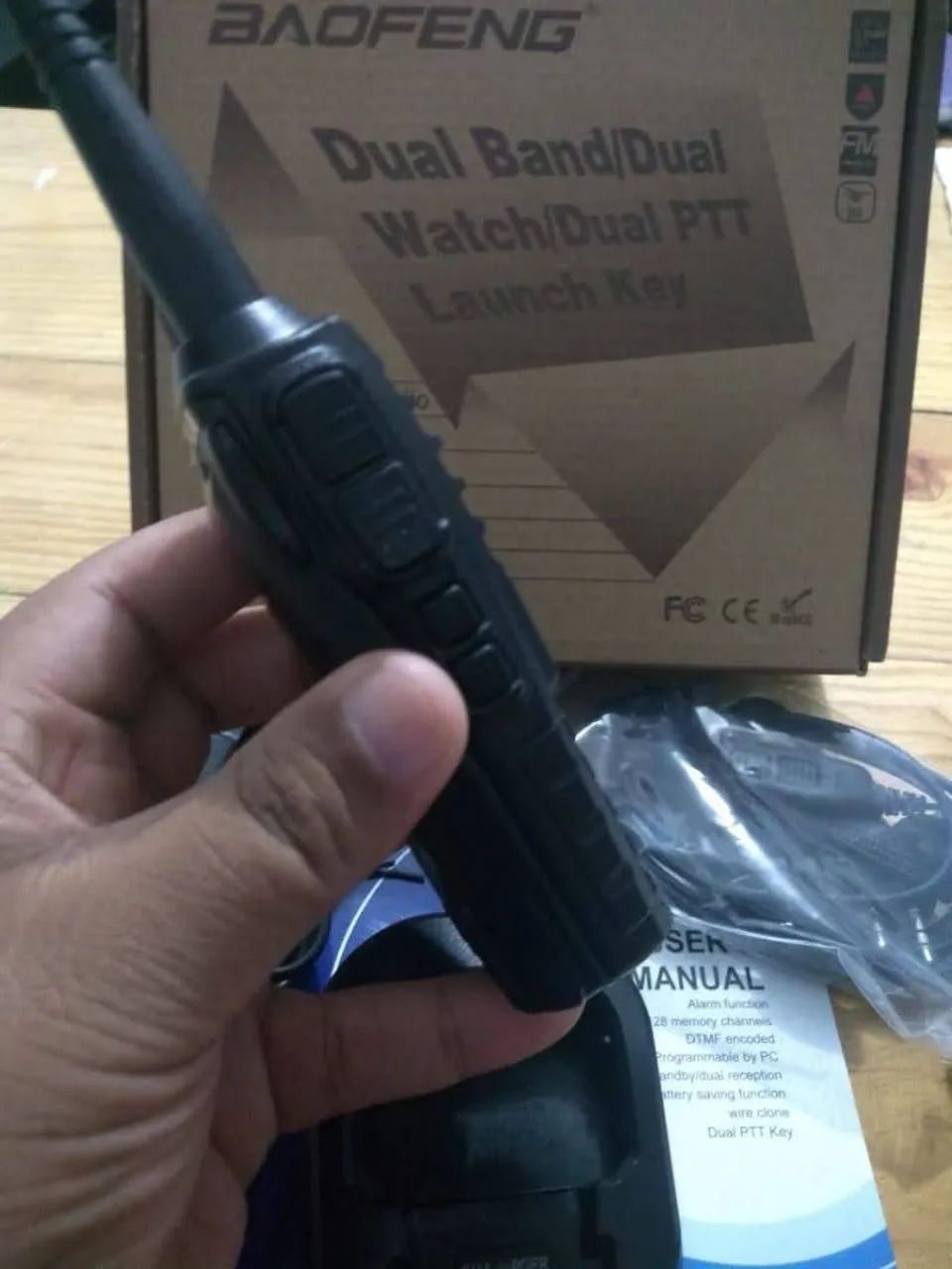 Radio comunicador baofeng uv82, novos, com garantia e várias frequências programadas - Foto 3