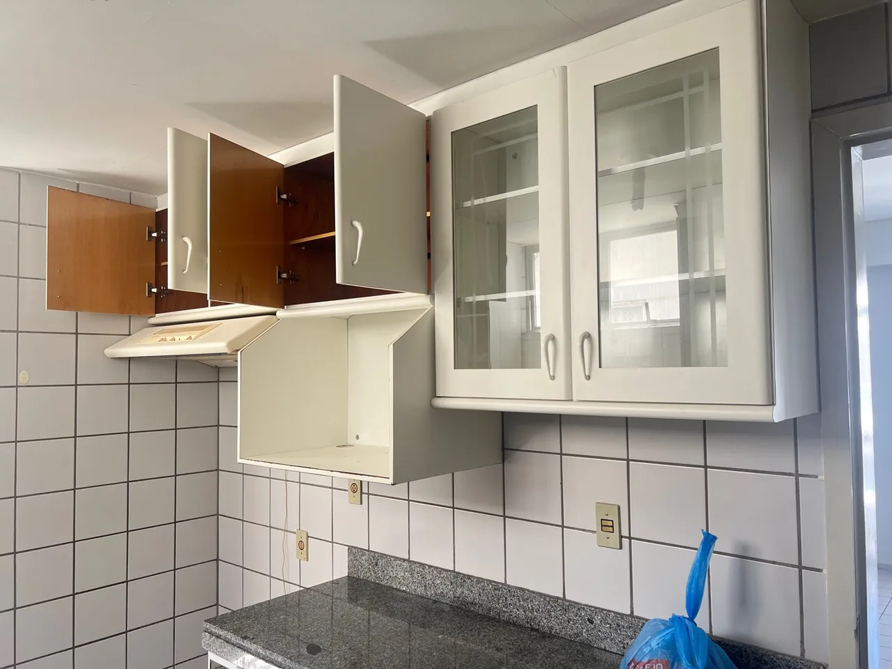 Aluga-se apto com 97,65 m2