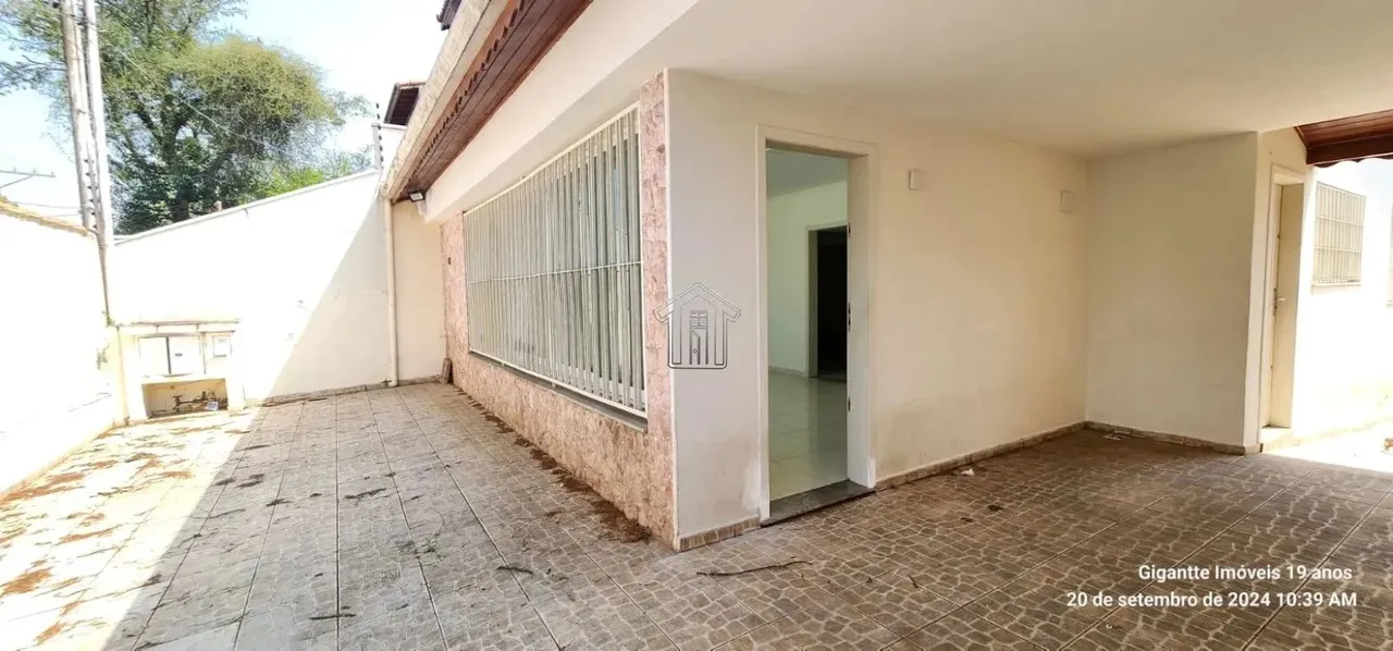 Casa para Venda, 3 dorm(s), 1 suite(s), 5 vaga(s), 175 m². Excelente localização!