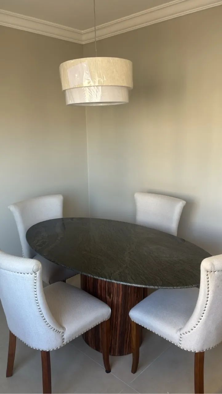 Mesa saarinen verde Guatemala 1,30X0,70 