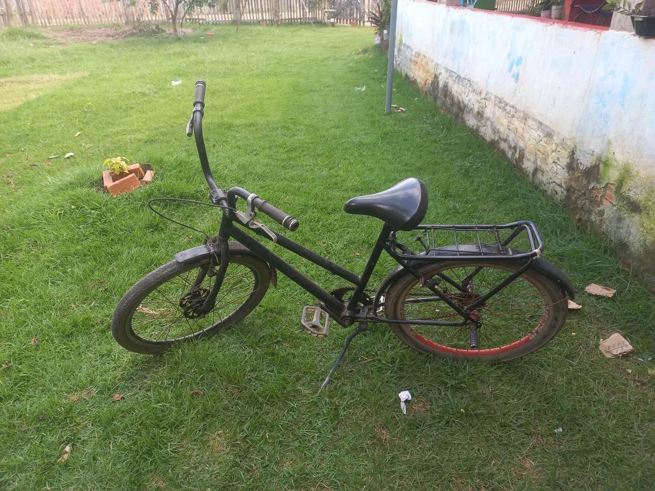 Bicicleta Antiga - Ideal para Passeios!