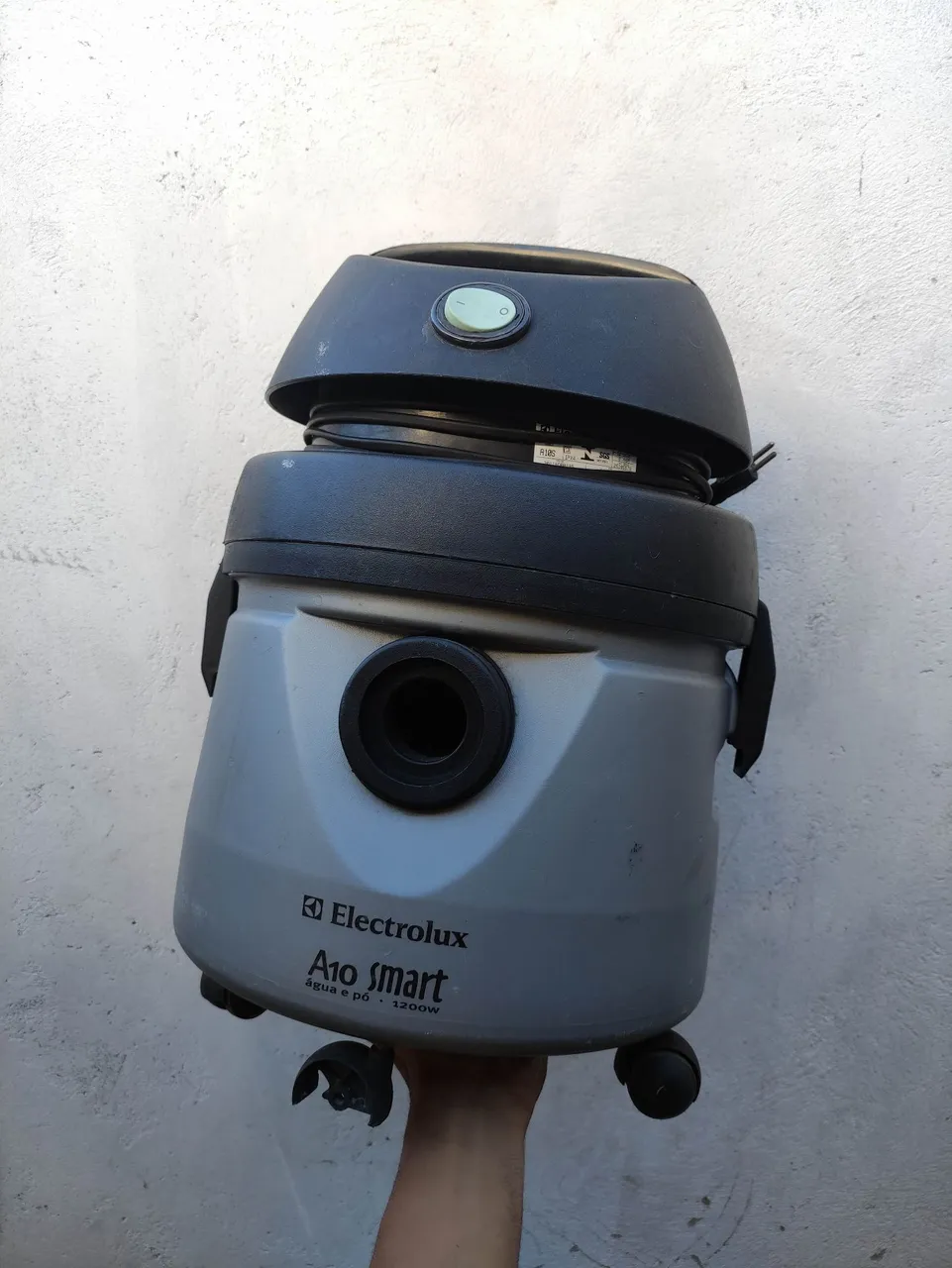 Aspirador de Água e Pó Electrolux A10 Smart
