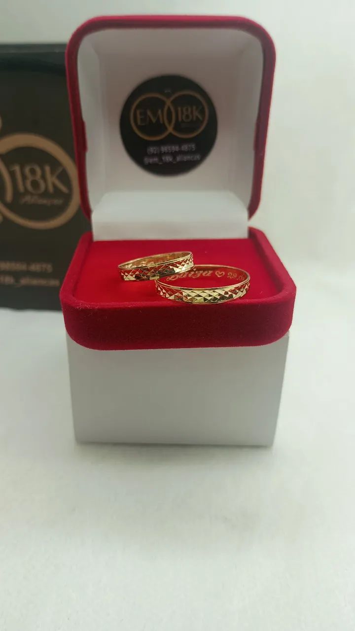 Par de alianças de ouro 18k lindo modelo com garantia  - Foto 3