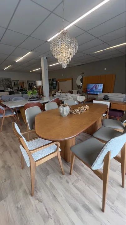 Mesa de Jantar organica em madeira 