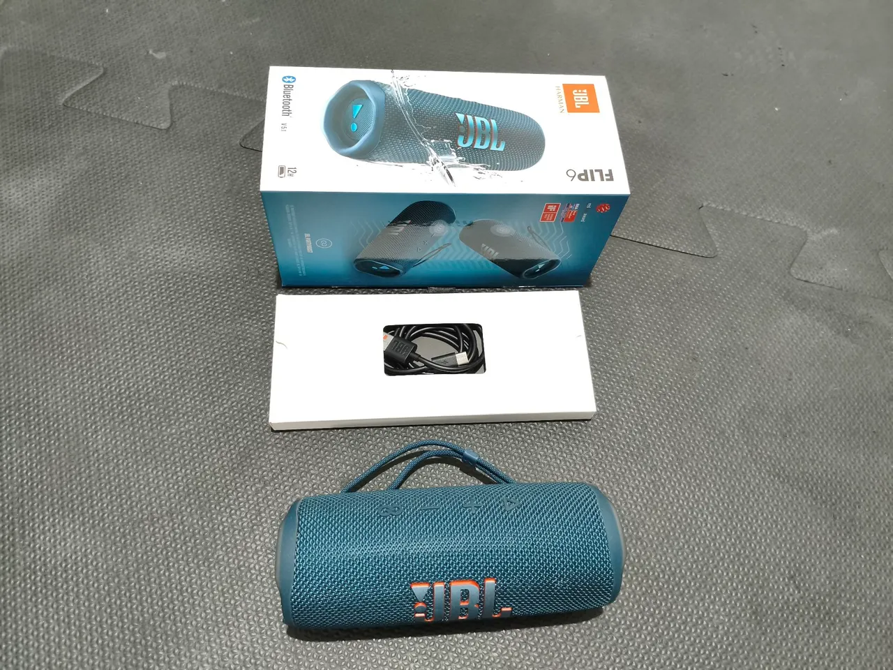 Caixa de Som JBL Flip 6 - Bluetooth - Nova