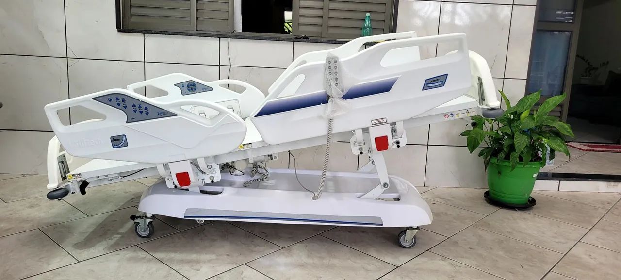 Cama hospitalar elétrica com 12 movimento - Foto 2