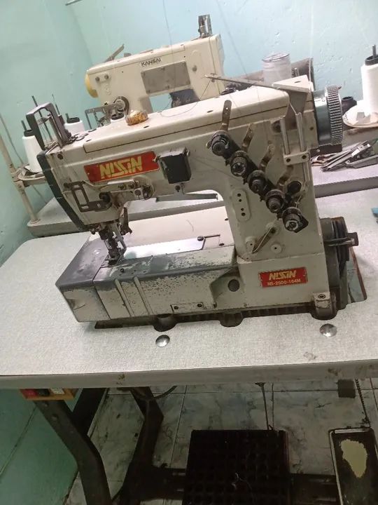 Vendo duas máquinas de costura industriais 